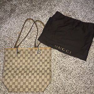 Gucci Bucket Handbag